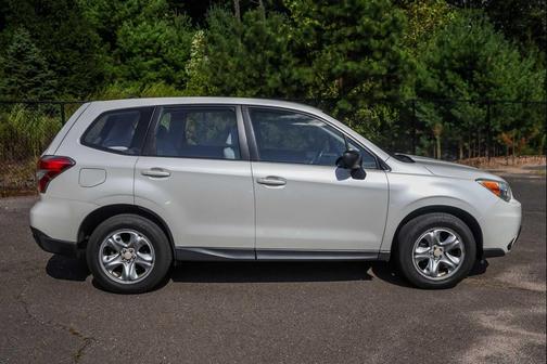 2014 Subaru Forester 2.5i
