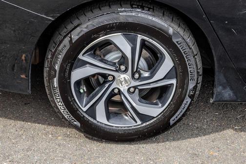 Crystal Black Pearl 2016 Honda Accord LX