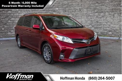 2018 Toyota Sienna XLE
