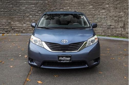 2014 Toyota Sienna LE