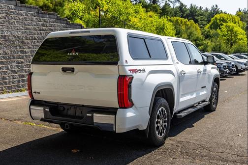 Ice Cap 2024 Toyota Tundra SR5
