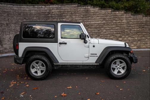 2017 Jeep Wrangler Sport
