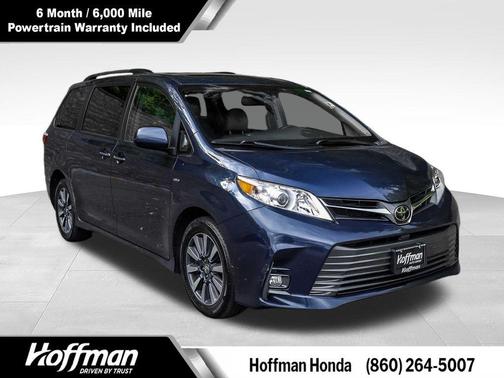 Parisian Night Pearl 2019 Toyota Sienna XLE Premium