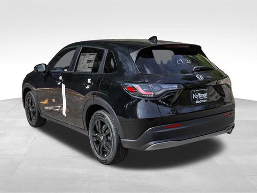 Crystal Black Pearl 2026 Honda HR-V AWD Sport