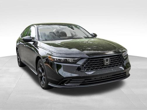 Crystal Black Pearl 2025 Honda Accord SE