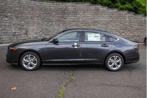 2025 Honda Accord LX 1.5T