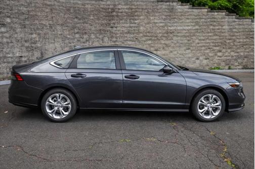 2025 Honda Accord LX 1.5T