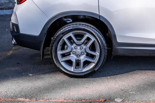 Platinum White Pearl 2023 Honda Passport AWD EX-L