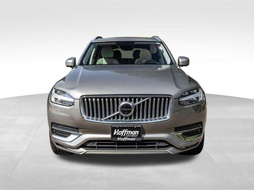 Pebble Gray Metallic 2022 Volvo XC90 T6 Inscription