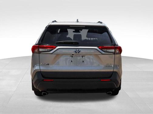 Silver Sky Metallic 2021 Toyota RAV4 Hybrid XLE