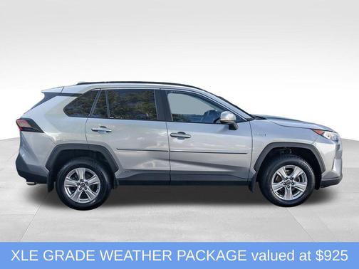 Silver Sky Metallic 2021 Toyota RAV4 Hybrid XLE