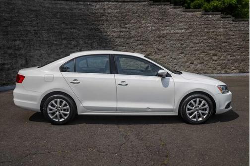 2014 Volkswagen Jetta Auto SE w/Connectivity