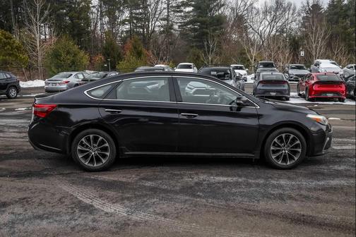 2016 Toyota Avalon XLE
