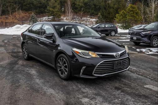 2016 Toyota Avalon XLE