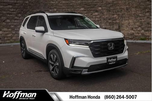 2025 Honda Pilot Touring 8-Passenger