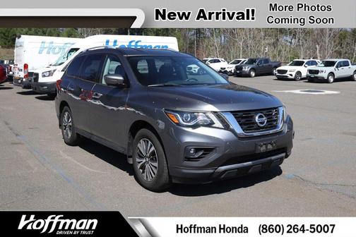Gun Metallic 2017 Nissan Pathfinder SL