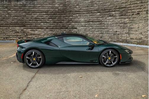 2021 Ferrari SF90 Stradale Base