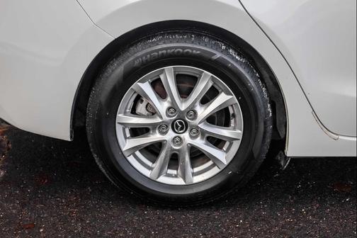 2015 Mazda Mazda3 i Touring