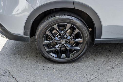 Urban Gray Pearl 2024 Honda HR-V Sport