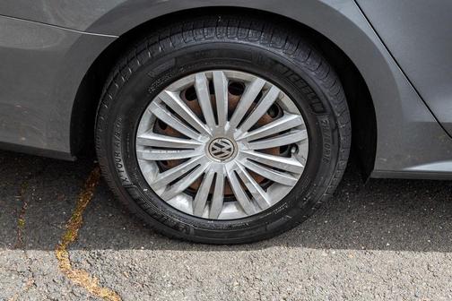 Platinum Gray 2014 Volkswagen Passat 2.5L S