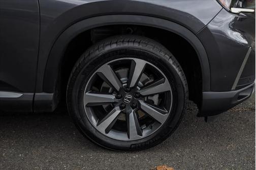 2023 Honda Pilot AWD Elite