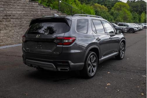 2023 Honda Pilot AWD Elite