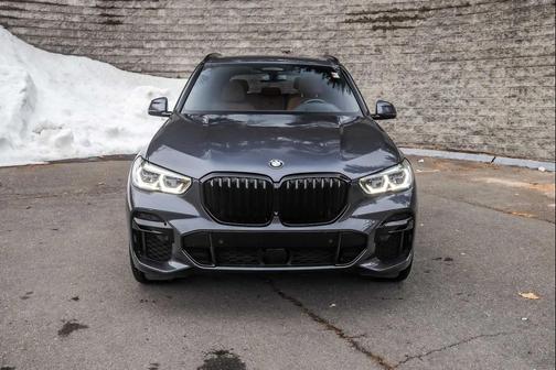 2022 BMW X5 M50i
