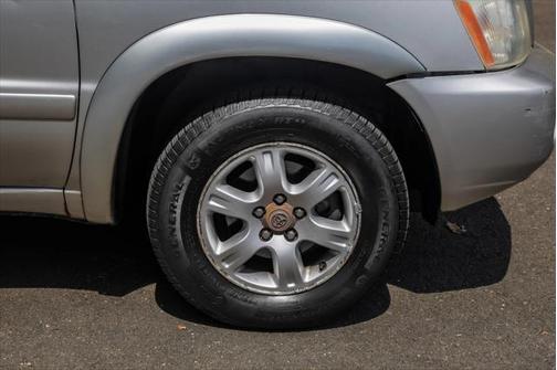 2003 Toyota Highlander Base