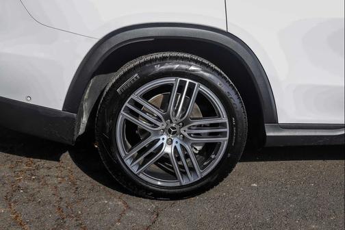 2024 Mercedes-Benz GLS 450 4MATIC
