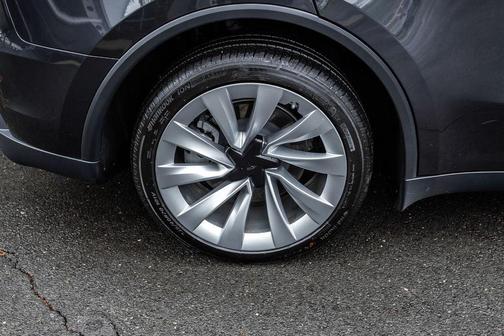Stealth Grey 2026 Tesla Model Y Premium All-Wheel Drive