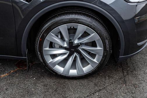 Stealth Grey 2026 Tesla Model Y Premium All-Wheel Drive