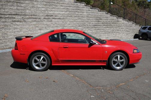 2003 Ford Mustang Mach I