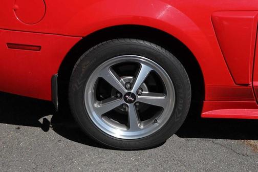 2003 Ford Mustang Mach I