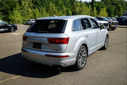 2017 Audi Q7 3.0T Premium