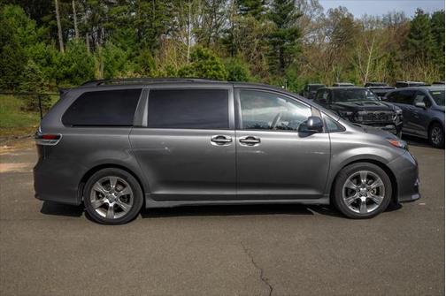 2011 Toyota Sienna SE