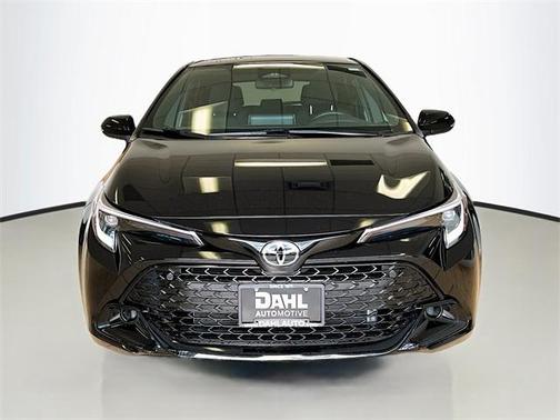 2025 Toyota Corolla Hatchback SE
