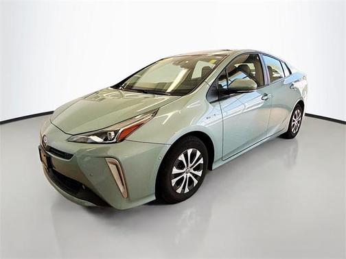 2022 Toyota Prius LE