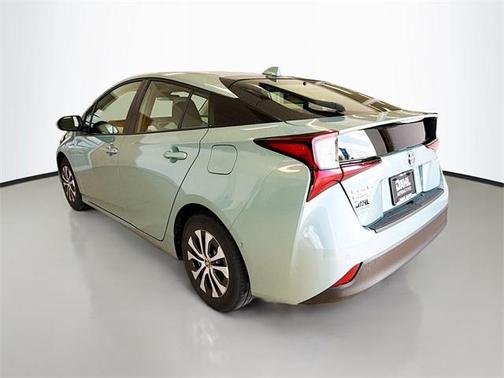 2022 Toyota Prius LE