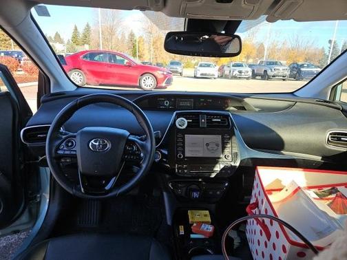 2021 Toyota Prius XLE
