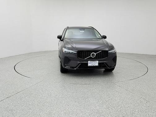 2025 Volvo XC60 Plus