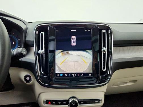 2023 Volvo XC40 Ultimate