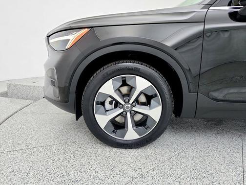 2023 Volvo XC40 Ultimate