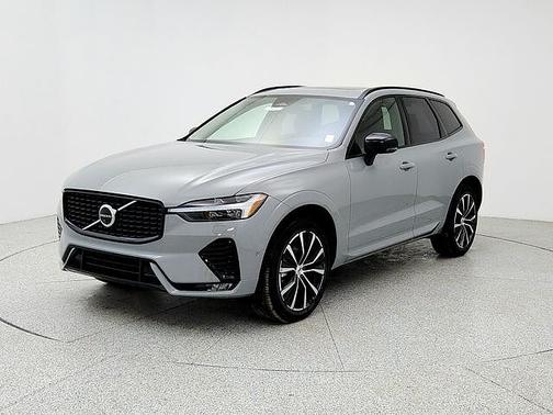 2025 Volvo XC60 Plus