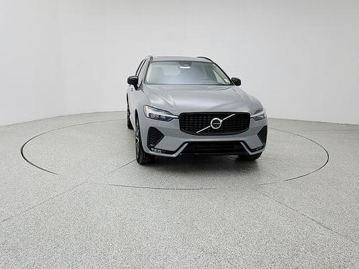 2025 Volvo XC60 Plus