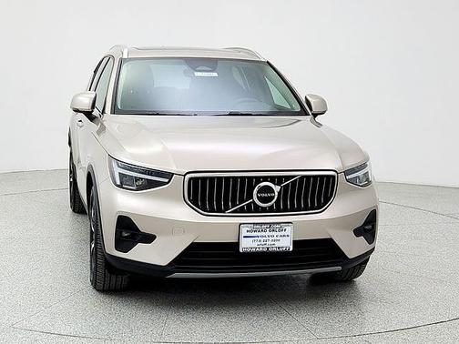 2023 Volvo XC40 Plus