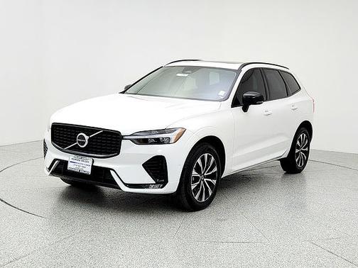 2025 Volvo XC60 Plus