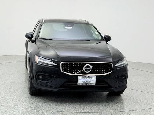 2024 Volvo V60 Cross Country Ultimate
