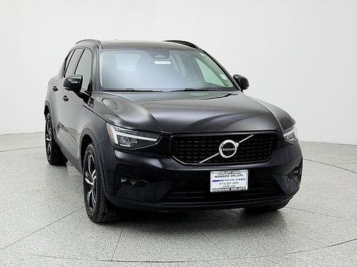 2023 Volvo XC40 Plus