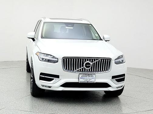 2023 Volvo XC90 Plus