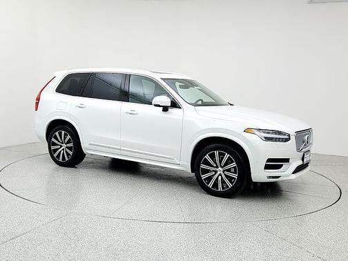 2023 Volvo XC90 Plus